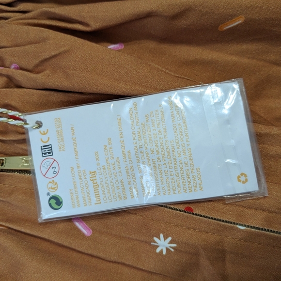 NWT! Loungefly The Stitch Shoppe Gingerbread Friends Sandy Skirt Size M - Picture 15 of 16